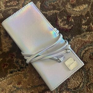 IT Cosmetics iridescent makeup brush wrap